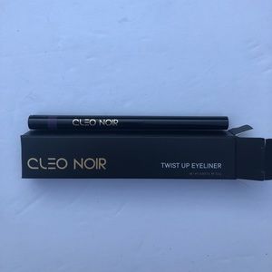 Cleo Noir Twist up Eyeliner New Purple